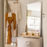 Modern 4br Flat At Gruenerlokka, 1 Min Walk To Tram Oslo