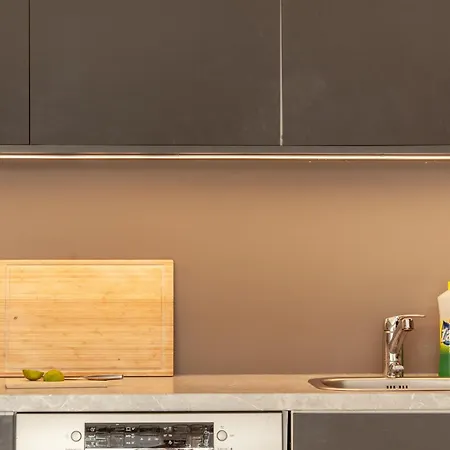 Modern 4br Flat At Gruenerlokka, 1 Min Walk To Tram Διαμέρισμα *