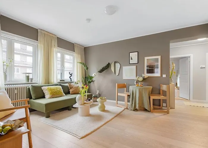 Modern 4br Flat At Gruenerlokka, 1 Min Walk To Tram Lägenhet Oslo