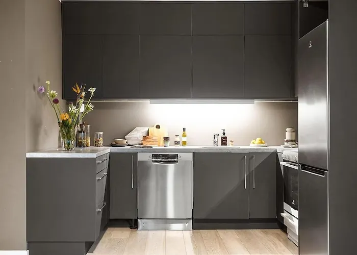 Modern 4br Flat At Gruenerlokka, 1 Min Walk To Tram דירה