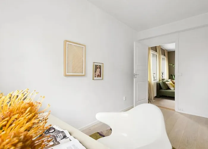 Modern 4br Flat At Gruenerlokka, 1 Min Walk To Tram דירה