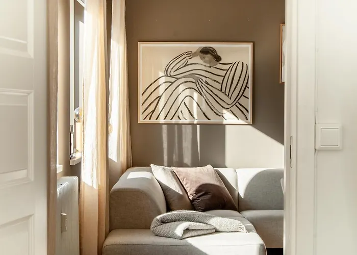 Modern 4br Flat At Gruenerlokka, 1 Min Walk To Tram Appartement Oslo
