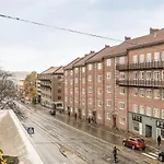 Modern 4br Flat At Gruenerlokka, 1 Min Walk To Tram