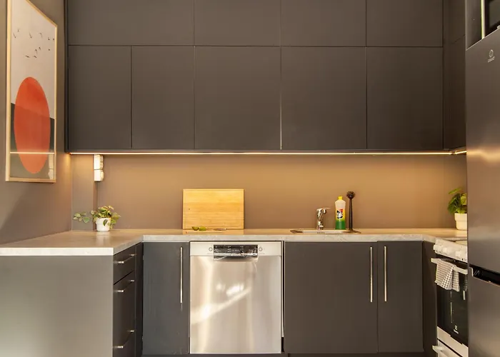 Modern 4br Flat At Gruenerlokka, 1 Min Walk To Tram Appartement *